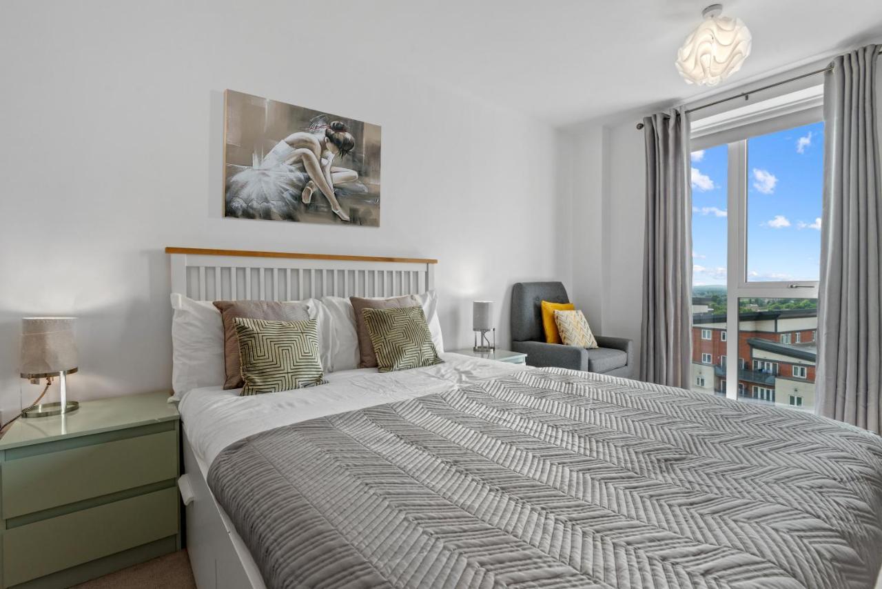 Penthouse Flat In Slough Center Apartment Ngoại thất bức ảnh